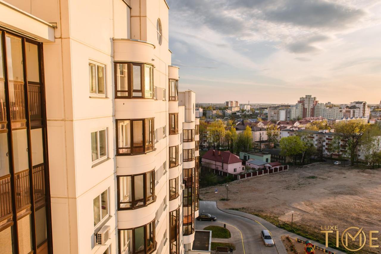 Bright Apartment 9Th Floor Lxt By Grodno Ngoại thất bức ảnh
